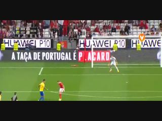 Resumo: Benfica 3-3 Estoril (5 April 2017)