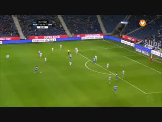 Porto 3-2 União Madeira - Golo de V. Aboubakar (24min)