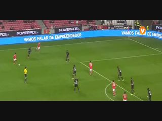 Benfica 3-0 Académica - Golo de Renato Sanches (85min)