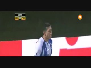 Penafiel 1-3 Porto - Gól de H. Herrera (30min)
