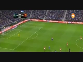 Porto 1-0 Benfica - Goal by André André (86')